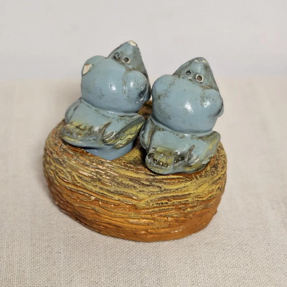 Vintage Ceramic Blue Birds In Nest Salt And Pepper Shakers